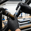 FOX Service tooling: Trek Thru Shaft IFP Bleed Screw Torque Tool für präzisen Dämpfer-Service. Korrektes Drehmoment, vermeidet Schäden.