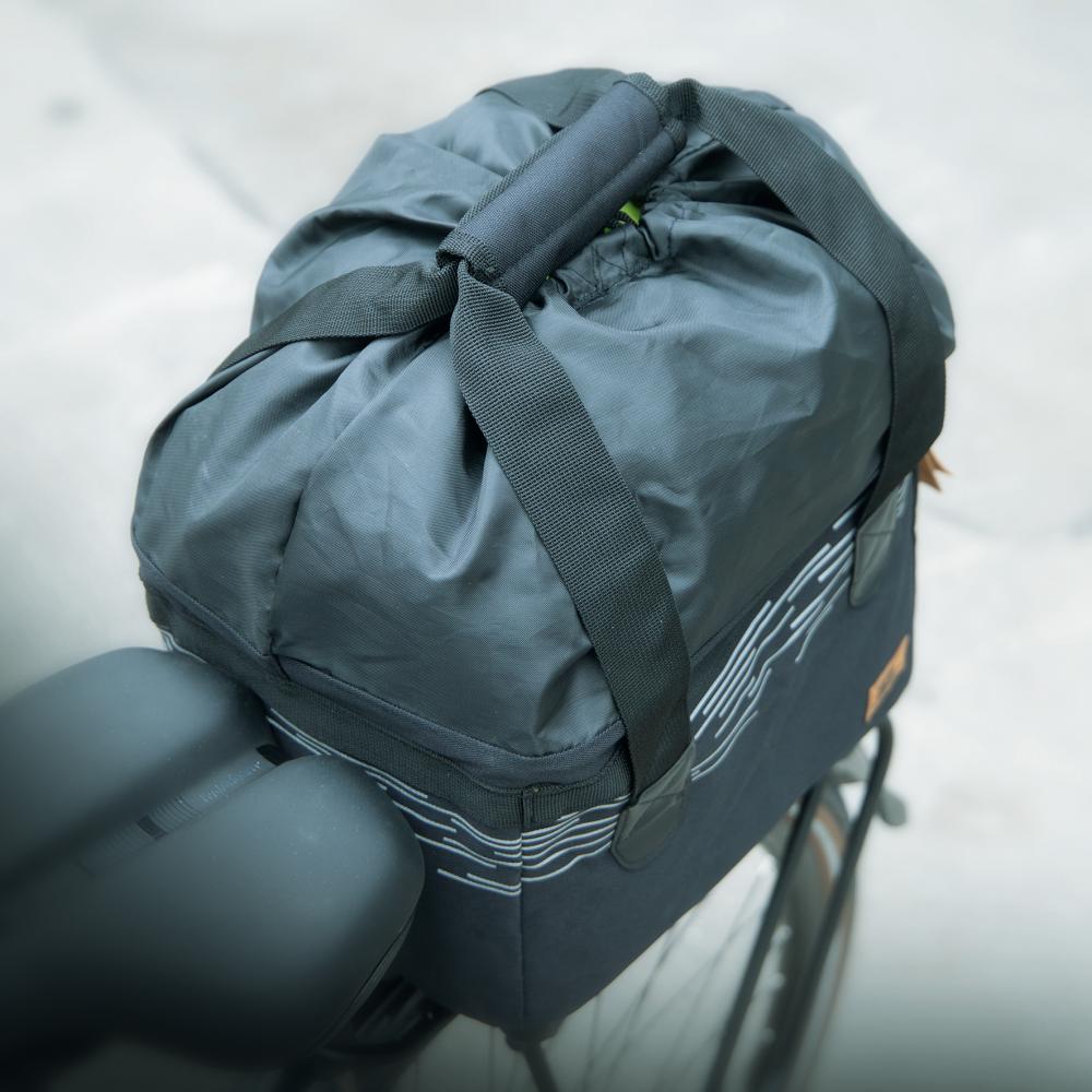 Northwind faltbarer Fahrradkorb Giselle, 12 Liter, MonkeyLoad-T, wasserabweisend, schwarz mit Reflexstreifen, stabiler Aluminiumrahmen, perfekt für Einkäufe & Pendler