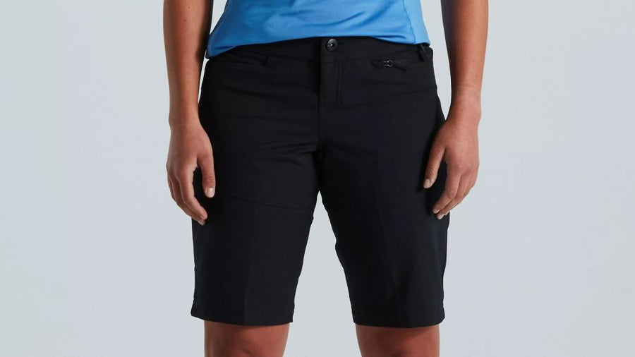 TRAIL SHORT WMN BLK L - Damen Trail Running Shorts Schwarz Größe L