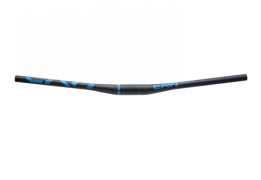 Race Face Era Carbon Riser Lenker, 35.0, 800x20mm, blau/schwarz - präzise Kontrolle im Trail