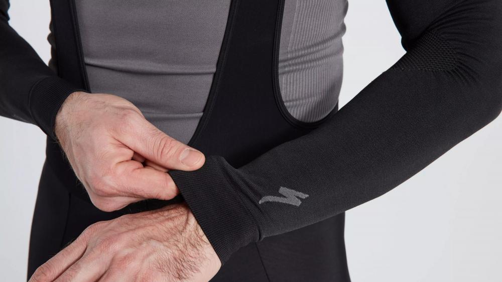 SEAMLESS ARM WARMER BLK M/L - Armwärmer - Bekleidung