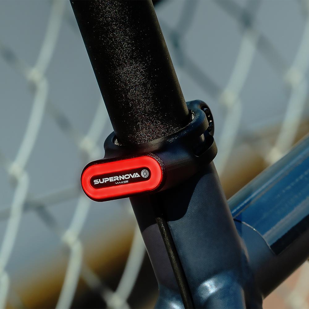 Supernova TL3 MINI SEATPOST CLAMP Rücklicht 6V 27,2 mm - kompakte Sattelstützenbeleuchtung