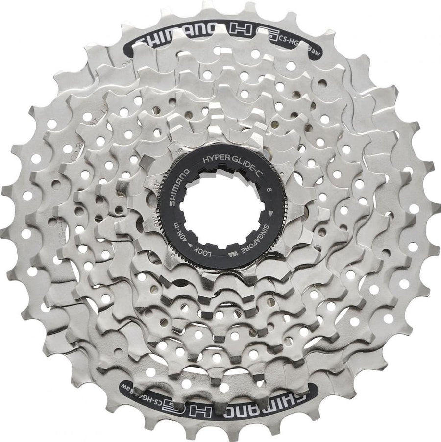 Silberne Shimano Acera CS-HG41 8-fach Kassette mit 11-30 Zähnen für Trekking- und MTB-Schaltungen.
