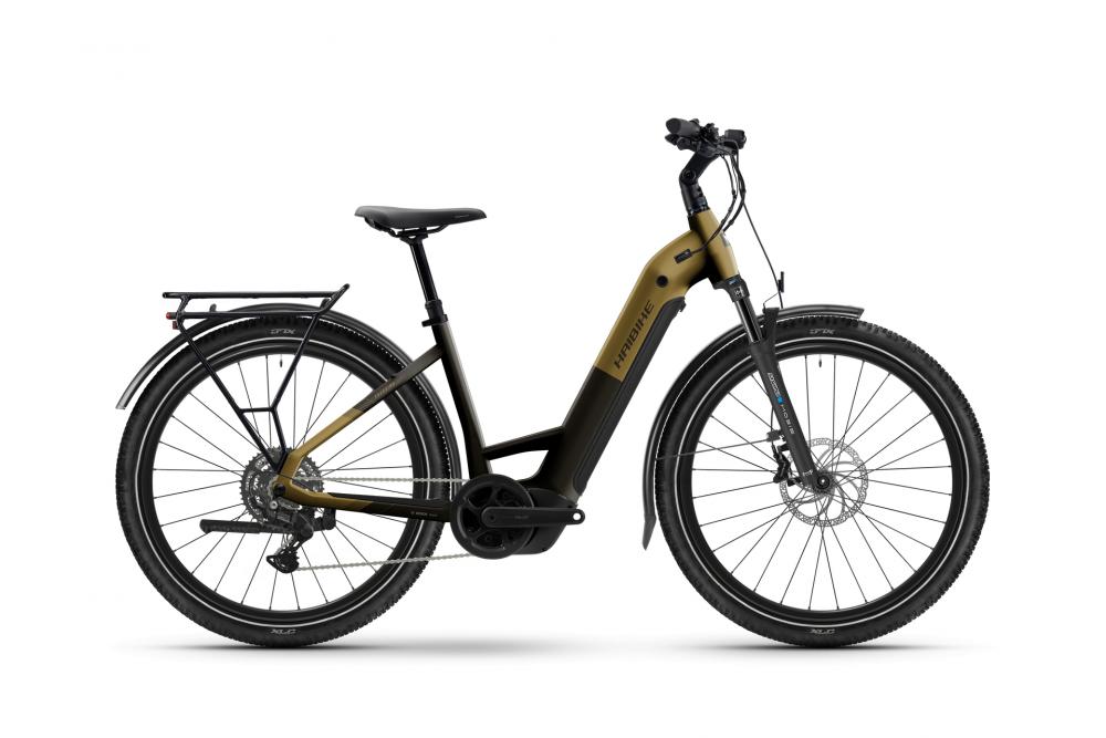 Haibike TREKKING 7.5 LOW E-Bike, schwarz-gold, Tiefeinsteiger mit i800Wh Akku, Gepäckträger und Federgabel.