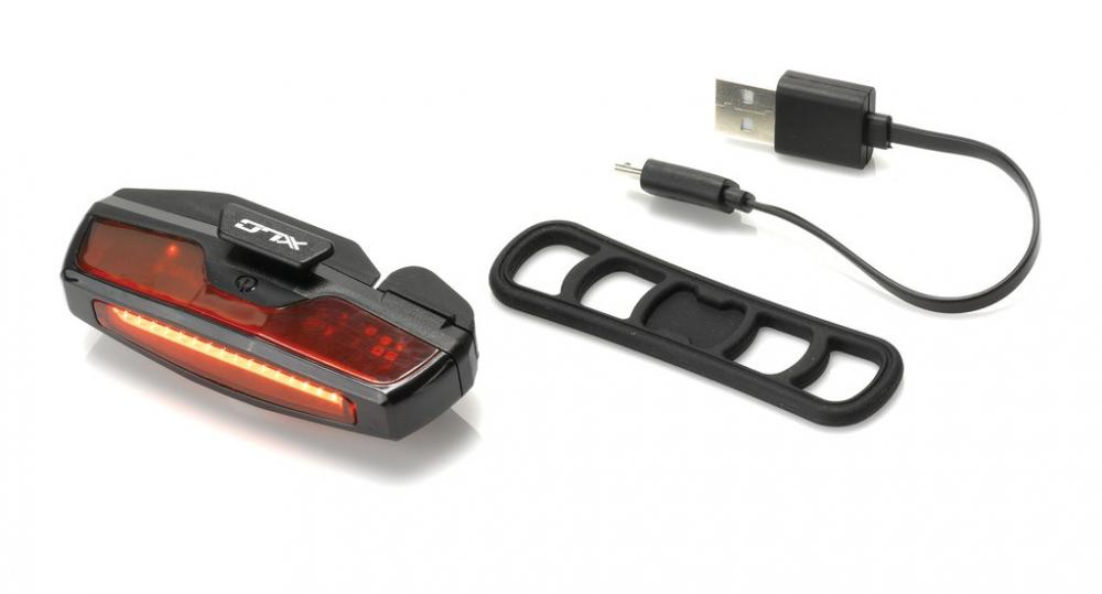 XLC Rückleuchte CL-R21 rot mit StVZO, USB-Ladekabel und Befestigungsband für Fahrräder.