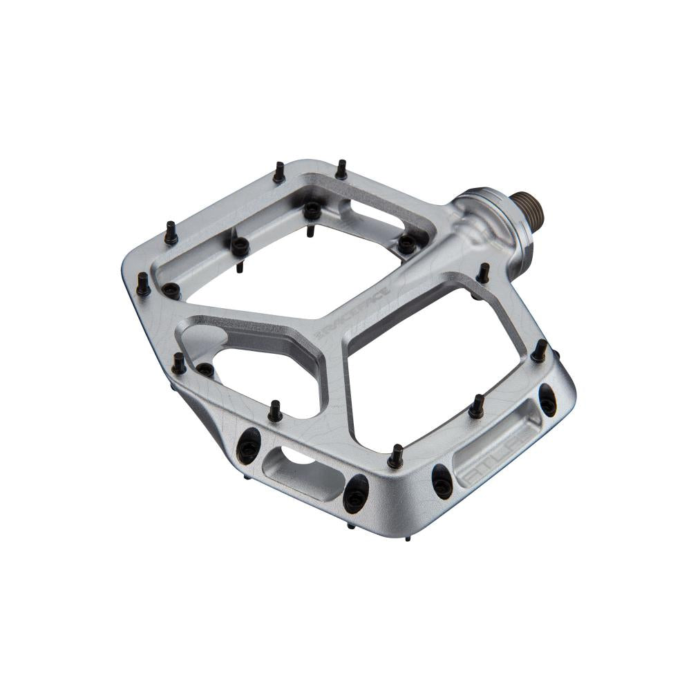 Race Face Atlas Plattform-Pedal in Silber, robustes Flatpedal für Trail und Enduro Mountainbikes.