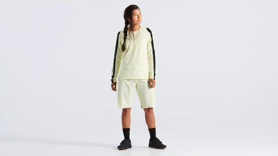 BUTTER TRAIL AIR SHORT WMN BUTR L - Leichte Damen Trail-Running Shorts