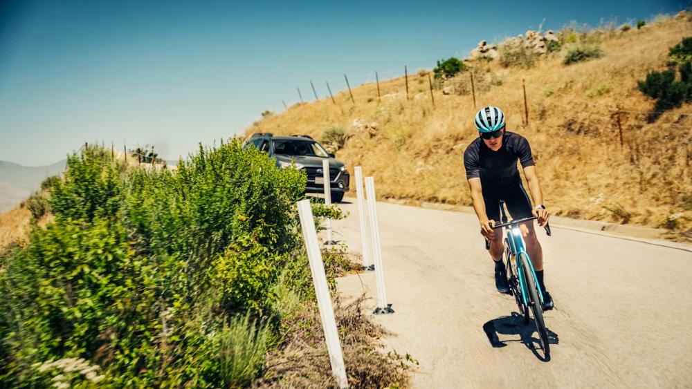 Lezyne Radar STVZO Fahrrad-Rücklicht mit integriertem Radarsystem - 100 Lumen - USB-C - Bluetooth ANT+ - App- und GPS-kompatibel