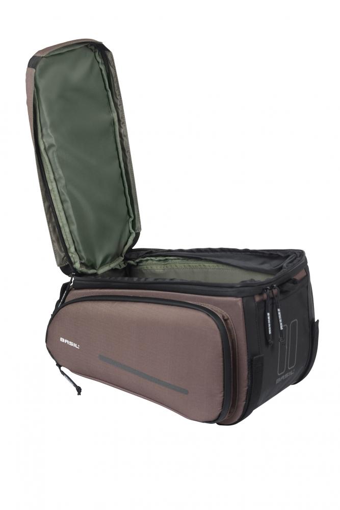 Basil Move Gepäckträgertasche 10-26 Liter Brau­n - recyceltes Polyester, MIK-Befestigung, erweiterbar, reflektierend