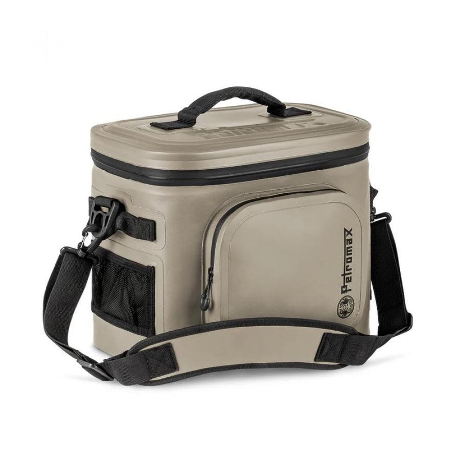 Petromax Kühltasche 8 Liter sandfarben, hält bis zu 4 Tage kühl, wasserabweisend, mit Außentaschen, Tragegurt, Flaschenöffner, ideal für Outdoor