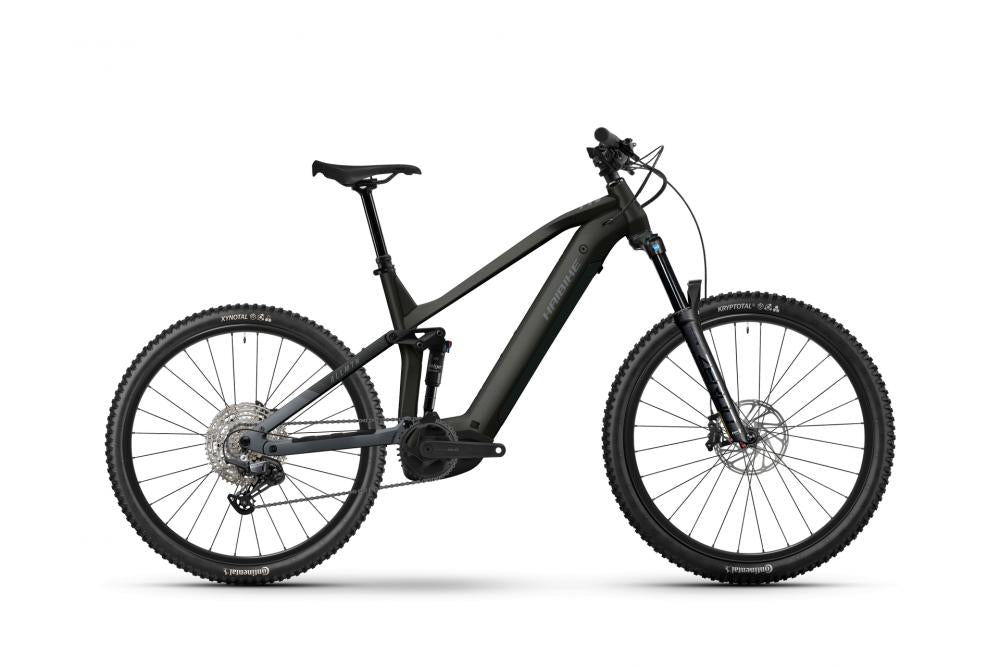 Schwarzes Haibike ALLMTN 2 E-Mountainbike mit 800Wh Akku, Deore 12-Gang Schaltung und Vollfederung.