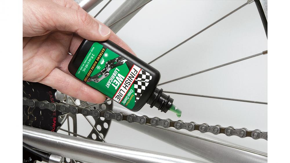 Finish Line Cross Country Kettenöl 240ml Flasche - langlebiges Schmiermittel, ideal bei Regen, Matsch & Langstrecken, hoher Verschleißschutz