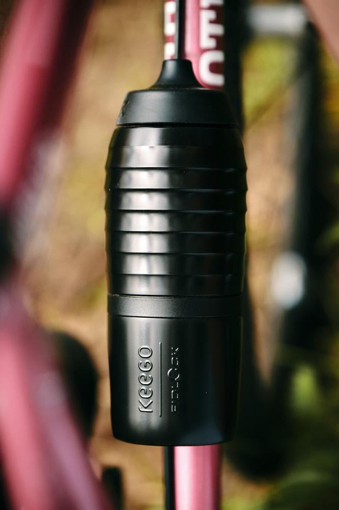 Fidlock Twist bottle x KEEGO 600 ml + Bike Base schwarz Trinkflasche