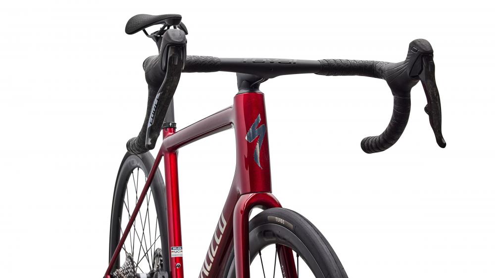 AETHOS PRO AXS REDSKY/CHRM 58 - Unbekannt