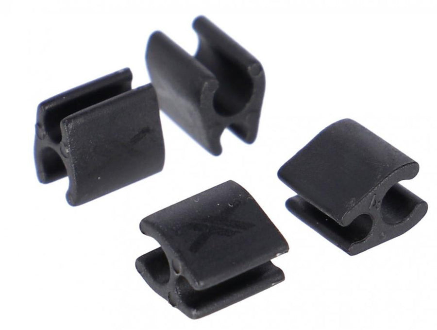 Schwarze XLC Fahrrad Kabelclips für 2mm Kabel und 4mm Außenhülle.