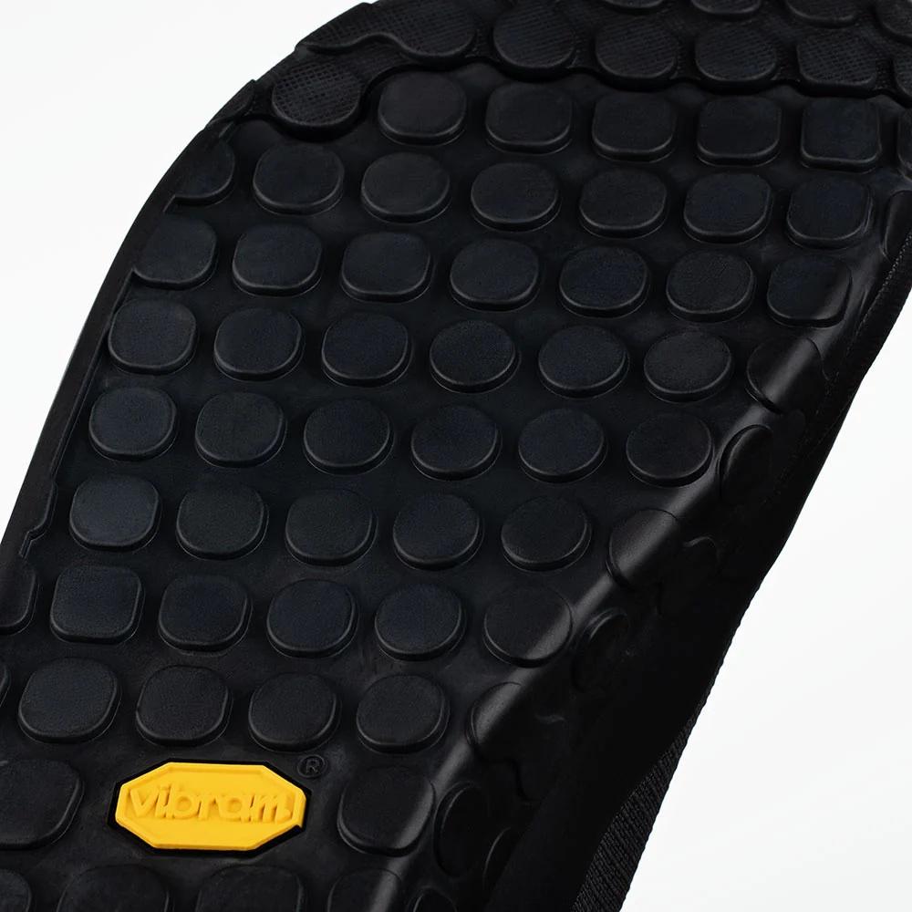 FIZIK Gravita Versor Flat MTB-Schuhe - Flatpedal - Vibram Megagrip - Ripstop-Obermaterial - Schnürverschluss - Black-Black - Größe 42