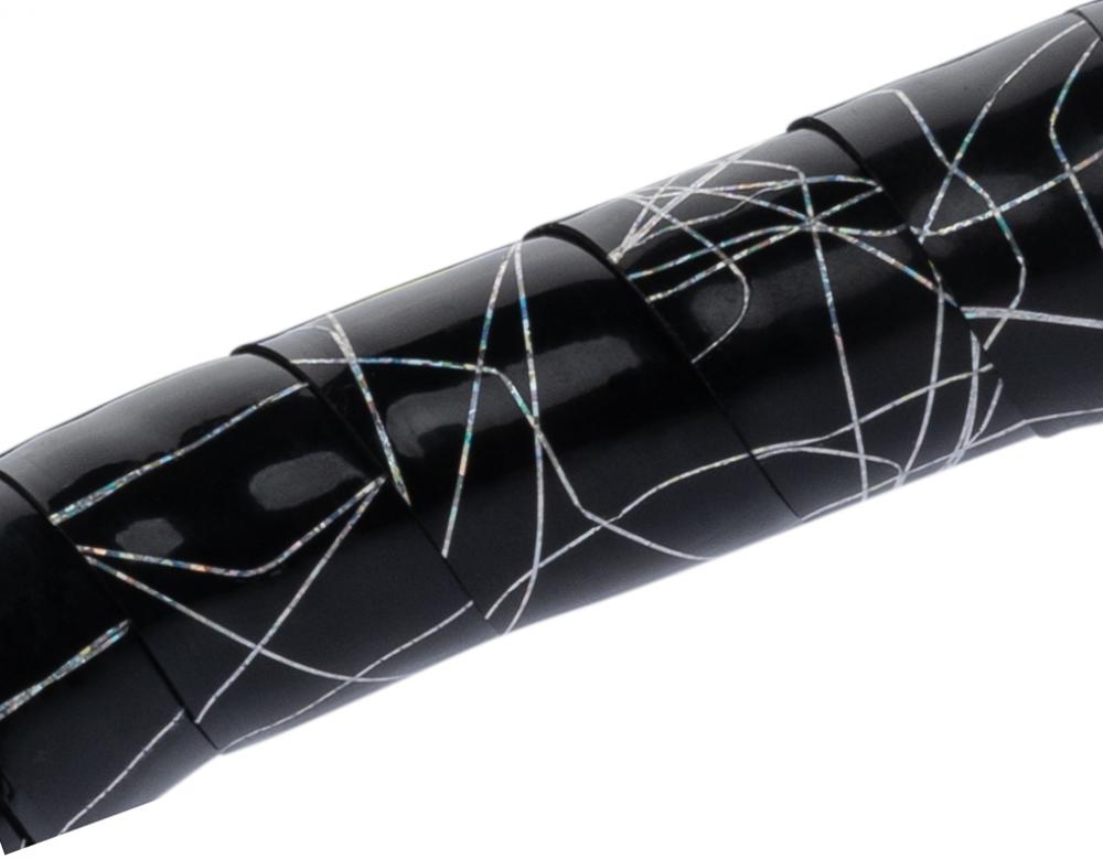 CONTEC Lenkerband "Comfort.Tacky"nSB-verpackt, PU, 200cm lang, 3cm breit, 2,5mm MaterialstärkenHochwertiges Lenkerband mit reflektierenden Elementen aus PU mit dämpfender Schaummatrix, verbessert den Komfort, reduziert Vibrationen, die glatte aber griffig