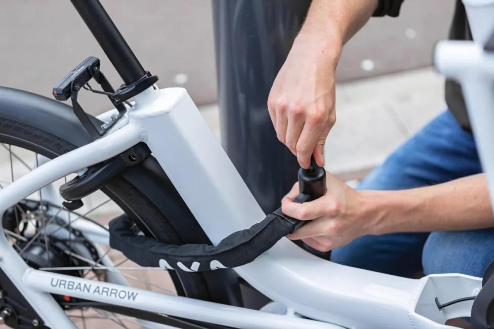 Axa Kettenschloss Linq City 180 - Robustes Fahrradschloss 180cm