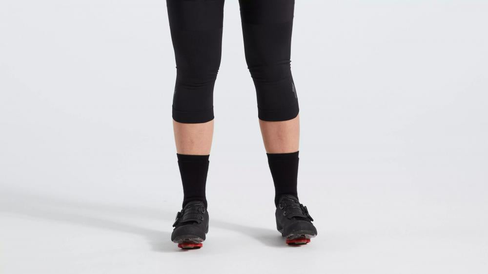 SEAMLESS KNEE WARMER BLK M/L - Nahtlose Knie-Wärmer in Schwarz - Bekleidung