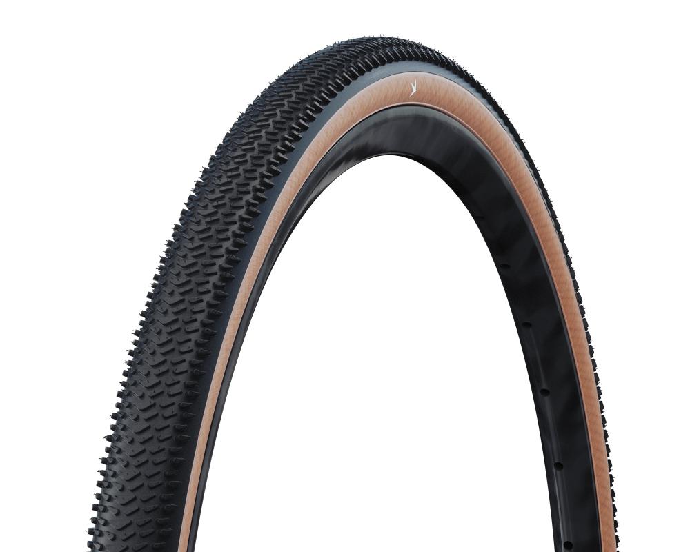 Schwalbe G-ONE R PRO V-Guard Race Pro Faltreifen, schwarzes Gravel-Profil, transparente Seitenwand, auf Felge.