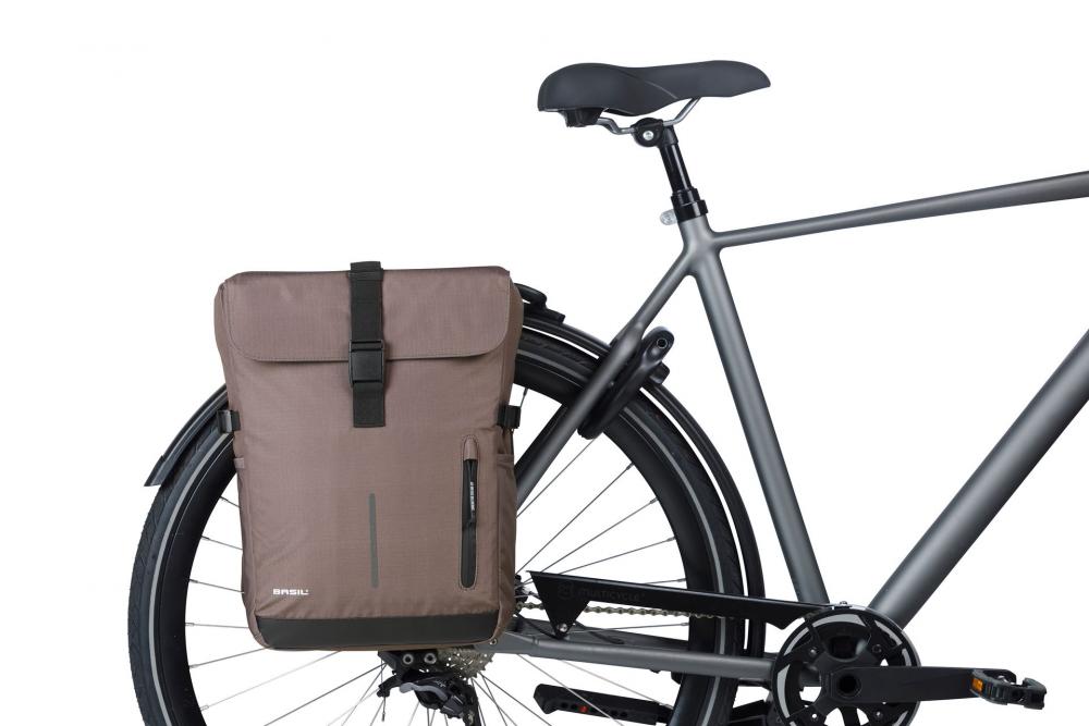 Basil Doppelpacktasche Move 30 Liter Braun - doppelte Fahrradtasche mit Universal-Bridge / MIK-Kompatibilität, wasserabweisendem recyceltem Polyester & Reflektoren
