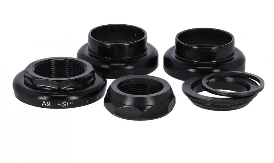 Schwarzer Stronglight Steuersatz A9 Steel 1 Zoll für Gewindegabeln, BSC Gewinde, Stahl-Einzelteile im Set.