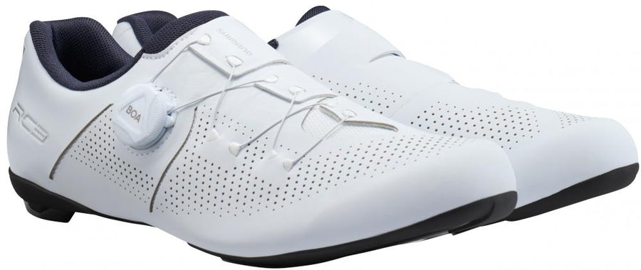 Weiße SHIMANO RC302 Rennradschuhe für Herren/Damen, Größe 39, mit BOA-System und atmungsaktiver Perforation.