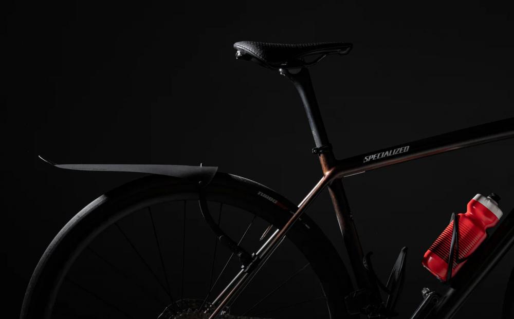 Ass Savers WGS-2 Win Wing Road Stealth: Ultraleichter Hinterrad-Spritzschutz für Rennräder bis 35 mm Reifenbreite, werkzeuglose Montage
