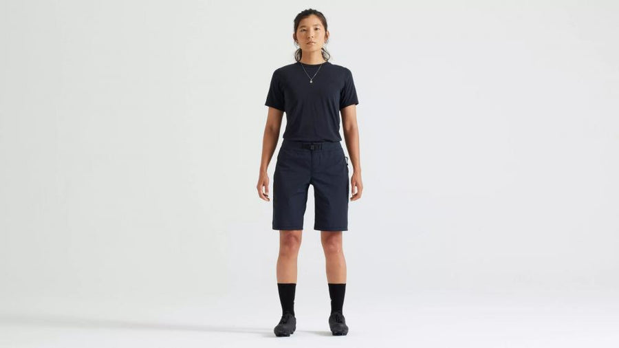 Craft ADV Air Shorts Damen Schwarz Größe M - Leichte Laufshorts für Damen