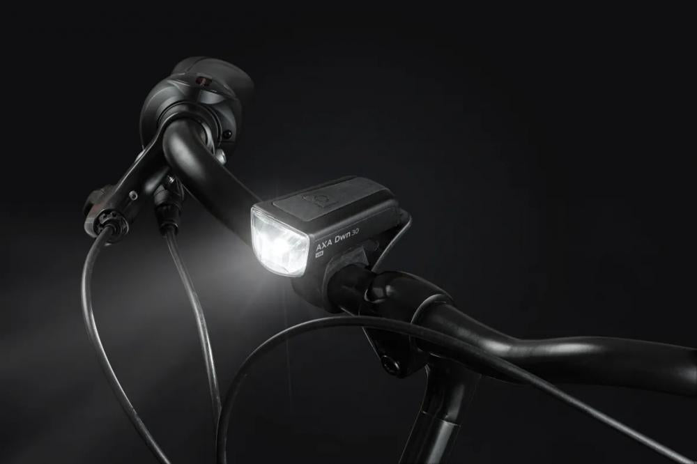 AXA Greenline 50 USB LED-Akku-Beleuchtungsset mit Bremslicht - Fahrradlampe vorne und hinten - Fahrradbeleuchtungsset