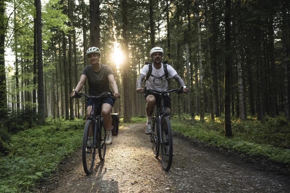 SQlab Sattel 610 Ergolux active 2.1 - 15cm - ergonomischer Trekking- und MTB-Sattel mit active-Technologie