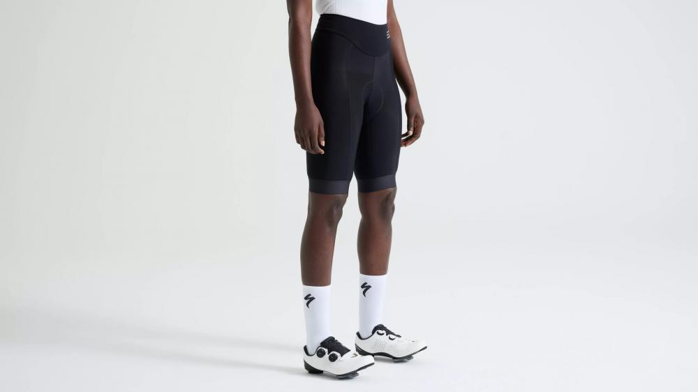 FOUNDATION Damen Sport-Short Schwarz - Premium Trainingsshort für Fitness & Yoga - Shorts