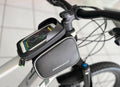 Greendonkey Oberrohrtasche Oskar am Fahrrad montiert mit integriertem Handyfach und transparentem Sichtfenster.