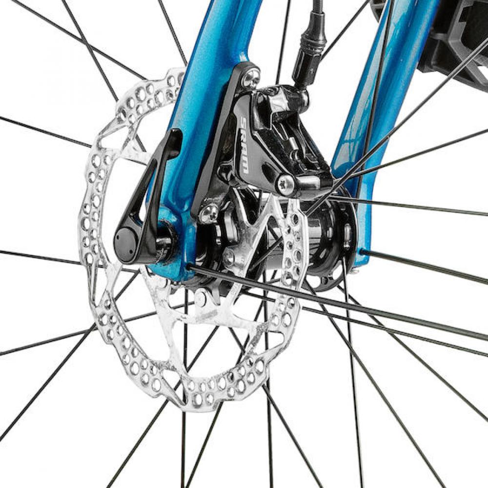 Merida EQ Set SILEX Schutzbleche & Gepäckträger Schwarz montiert an blauem Merida Silex Gravelbike.