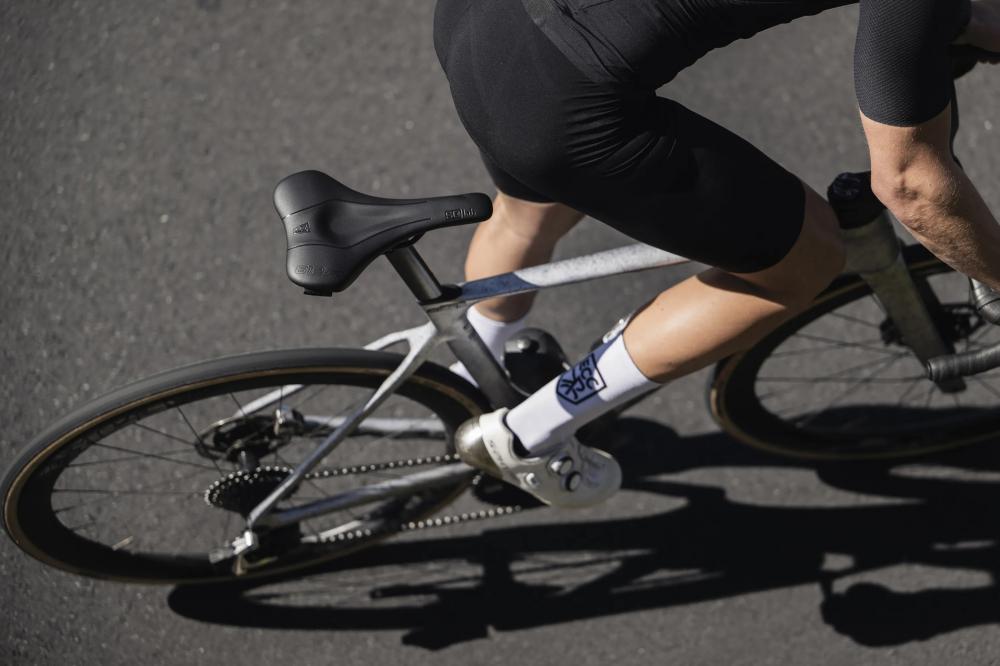 ERGOWAVE SQlab Sattel 612 ERGOWAVE® R Carbon 14cm - Rennrad-Sattel