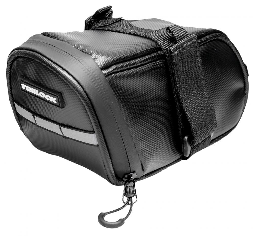 Schwarze TRELOCK Satteltasche 355 mit Reflektoren für sichere, kompakte Fahrradkette.