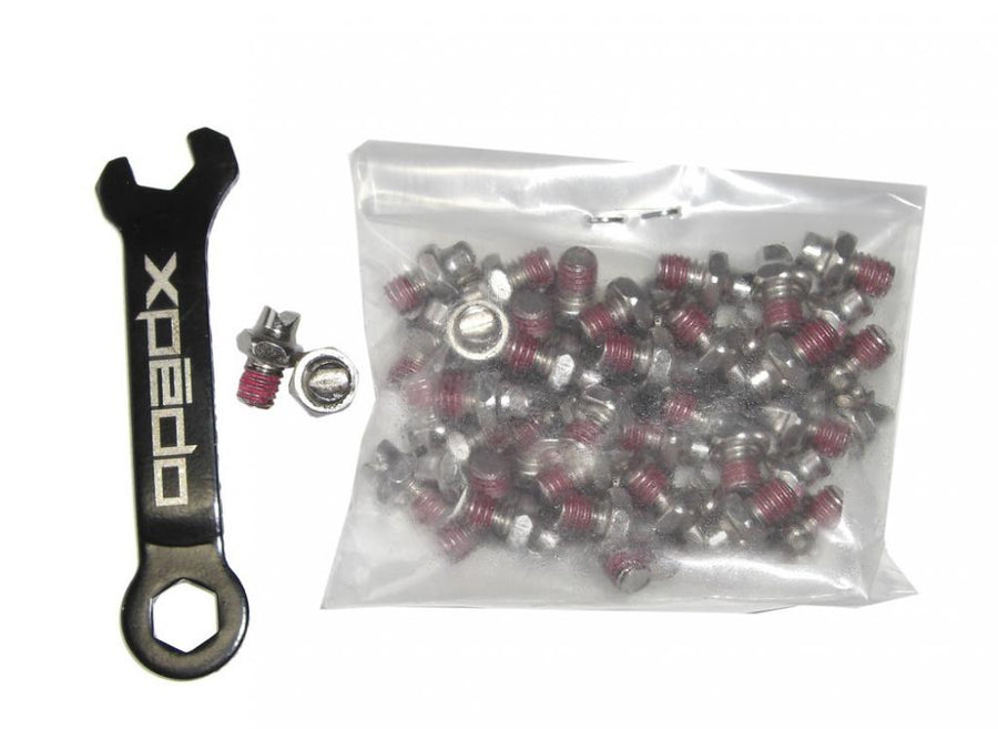 Xpedo Pinset Twin-Type Gewinde 4,5mm Höhe 5mm. Fahrrad-Pinsatz mit silbernen Schrauben, roten Gewinden und Montageschlüssel.