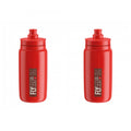 Zwei bordeauxrote Elite Fly 550ml Trinkflaschen für Fahrräder.