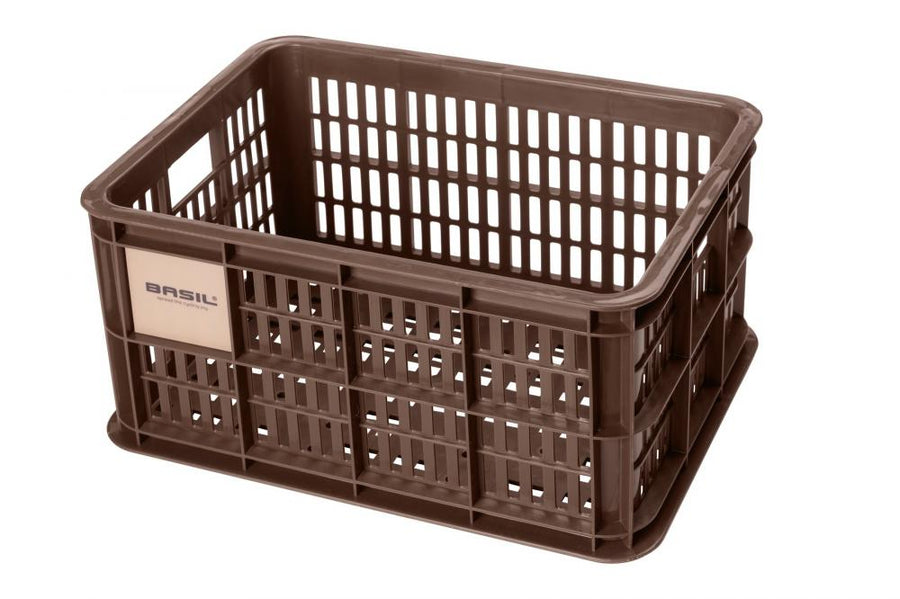 Braune BASIL Crate S Fahrradkiste aus recyceltem Kunststoff (17,5L) für Front-/Heckträger, kompakt und robust.