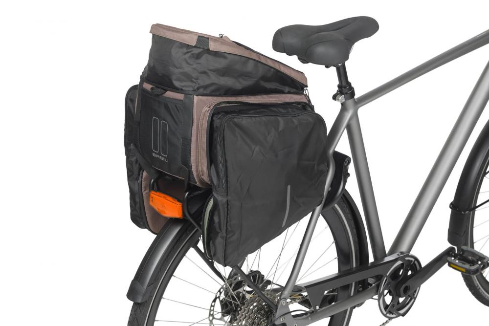 Basil Move Gepäckträgertasche 10-26 Liter Brau­n - recyceltes Polyester, MIK-Befestigung, erweiterbar, reflektierend