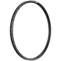 Schwarze DT Swiss XRC 310 Carbon Felge 29 Zoll mit 28 Loch für Cross-Country MTB.