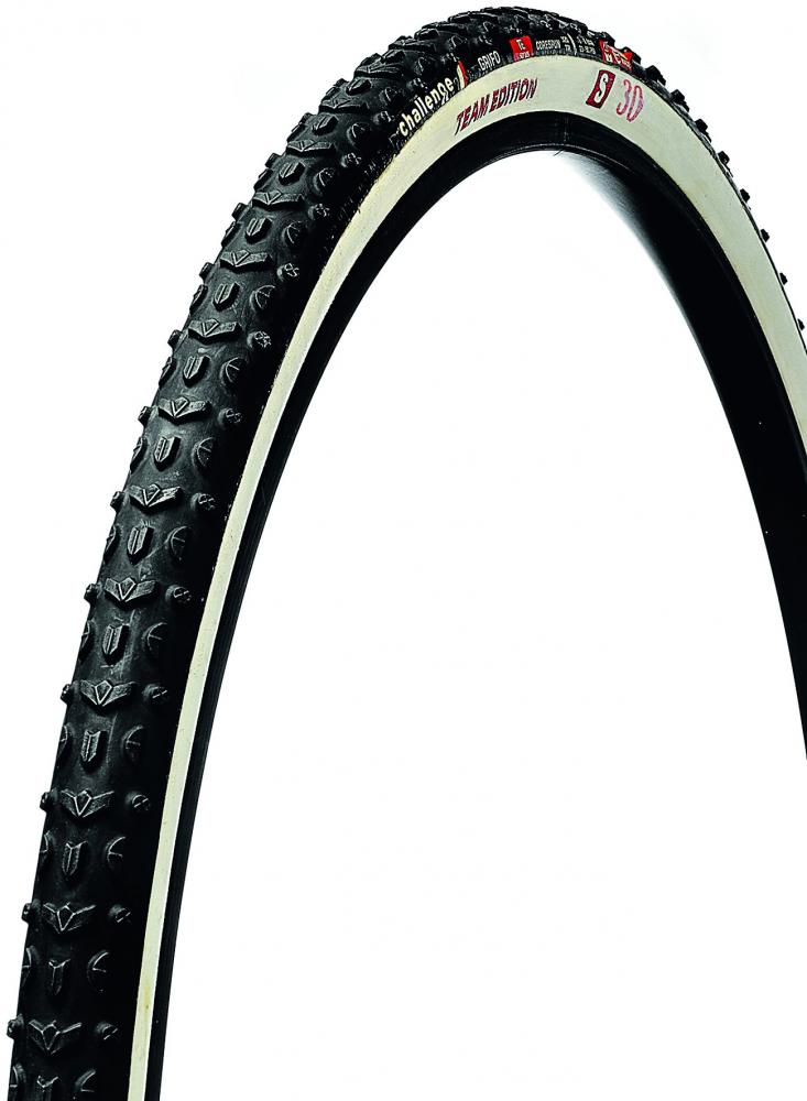 Challenge CX-Reifen Grifo TE Handmade Tubular 30-622 Schwarz/weiß - maximaler Grip bei wenig Rollwiderstand