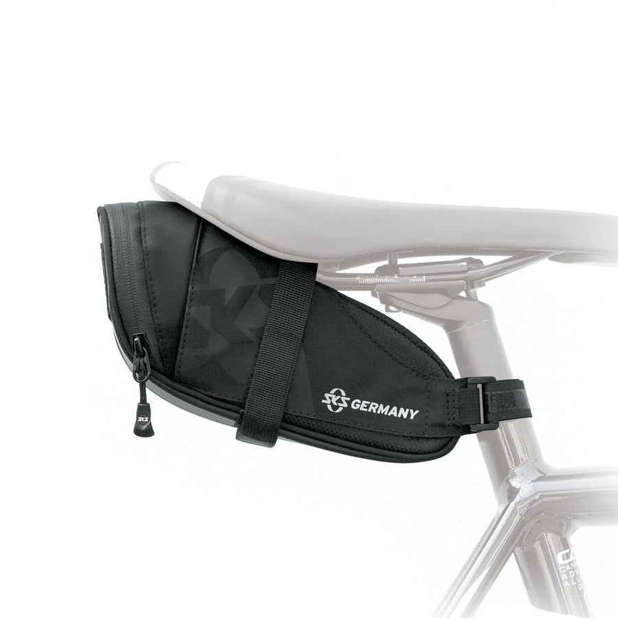 SKS Satteltasche Racer Straps 800 schwarz  Kompakte Fahrradtasche mit Klettbefestigung, 800 ml Volumen, wasserabweisend, aerodynamisches Design, ideal für Rennräder und Gravelbikes