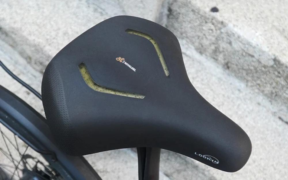 Selle Royal Lookin Evo Relaxed Unisex Fahrradsattel schwarz mit Royalgel für aufrechten Sitz.