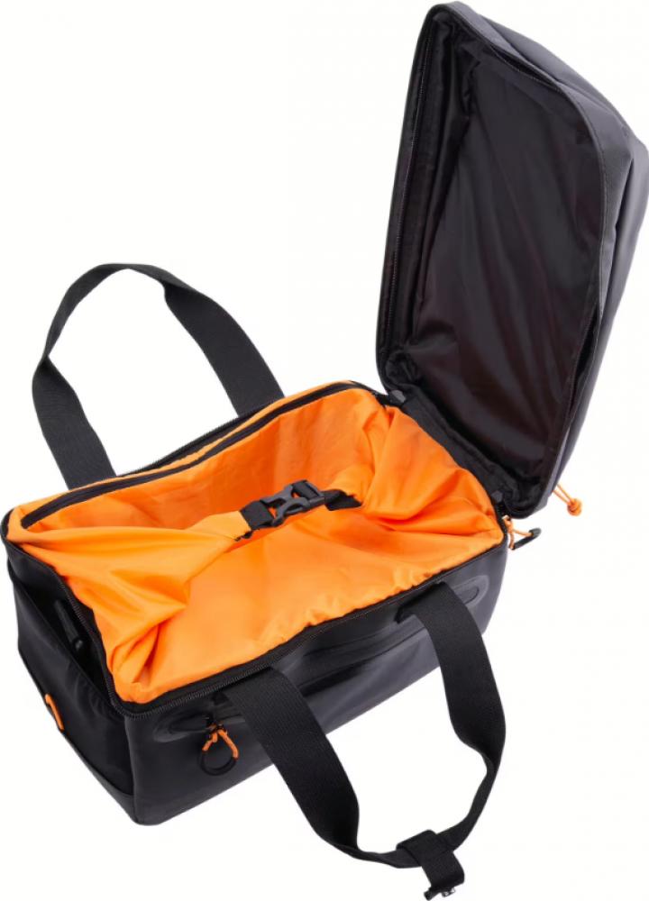 Basil Gepäckträgertasche Gepäckträgertasche Miles Tarpaulin MIK 2.0 - 7 Liter - wasserdicht schwarz-orange mit MIK-Adapterplatte