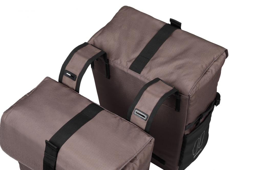 Basil Doppelpacktasche Move 30 Liter Braun - doppelte Fahrradtasche mit Universal-Bridge / MIK-Kompatibilität, wasserabweisendem recyceltem Polyester & Reflektoren