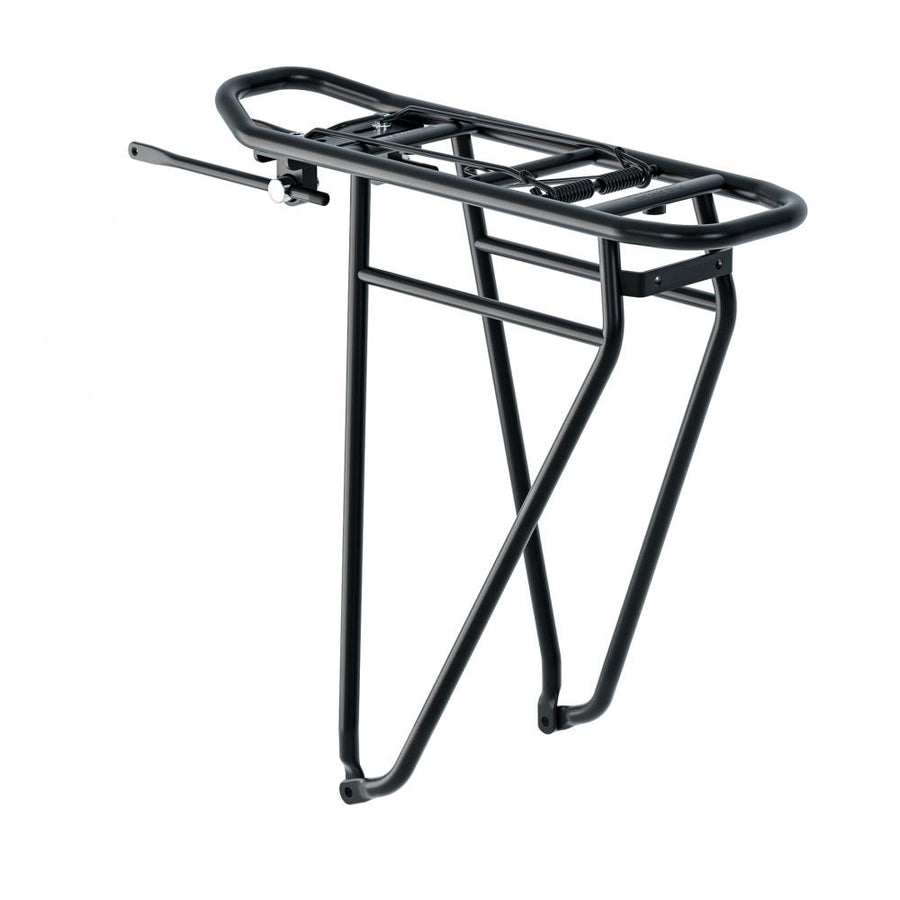 Schwarzer Racktime Gepäckträger Basic 2.0 Tour 26" mit Federklappe, Snapit 2.0 kompatibel und Rücklichtmontage.