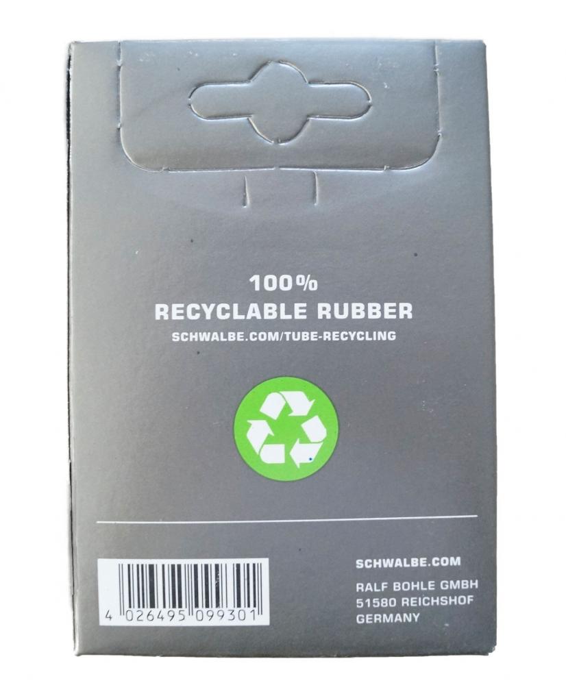 Rückseite der Schwalbe 2x Schlauch AV14 (40/60-559) 26 Zoll Verpackung mit Hinweis zu 100% recycelbarem Gummi.