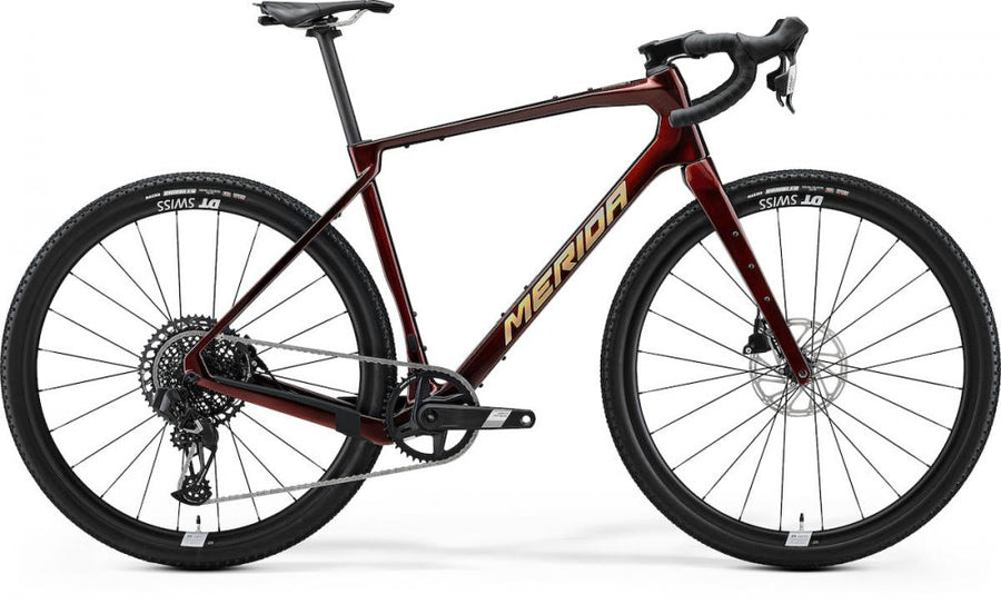 Merida Silex 8000 Gravelbike XS Elegant Wildberry Gold, CF2 Carbonrahmen, SRAM Apex AXS Wireless 1x12, DT Swiss G1800 Laufräder, Maxxis Rambler 45 mm, ca 9,2 kg