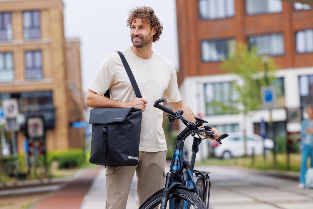New Looxs Radtasche Hamar Single 17 l - wasserdichte Gepäckträgertasche in moderner Ausführung